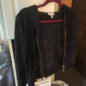 Black soft fuzzy crop hoodie size large brand cache